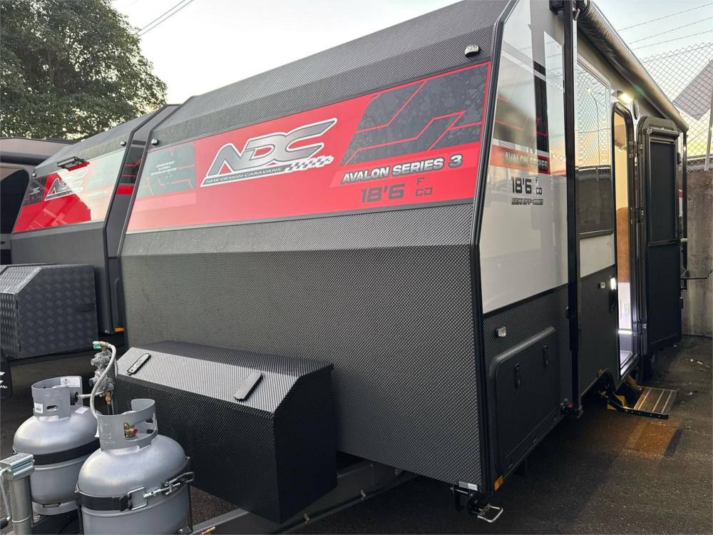 2026 New Design Caravans 18'6" Avalon S3 Couples